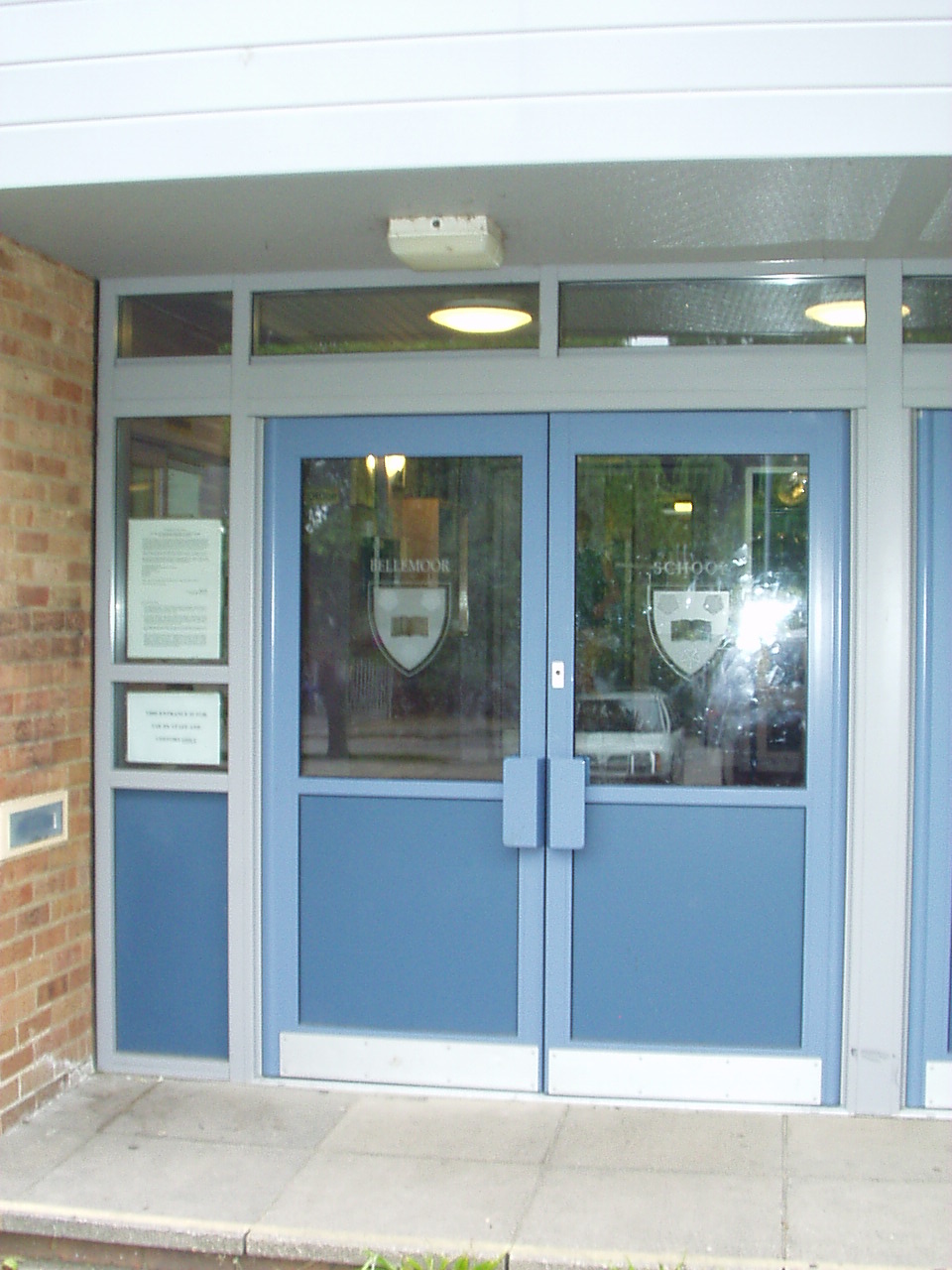 aluminium shopfronts in nottingham